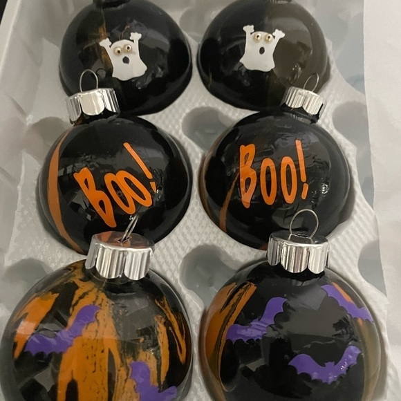 Halloween ornaments 6 bulbs to a set - Picture 5 of 9